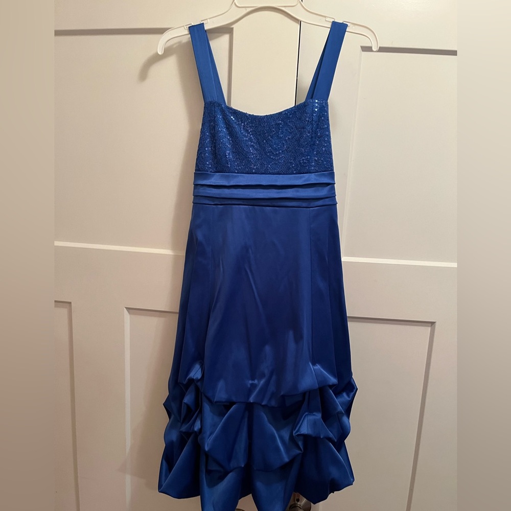 Girls blue dress 16 (14) zipper bow back sequins front top pleated layers bottom